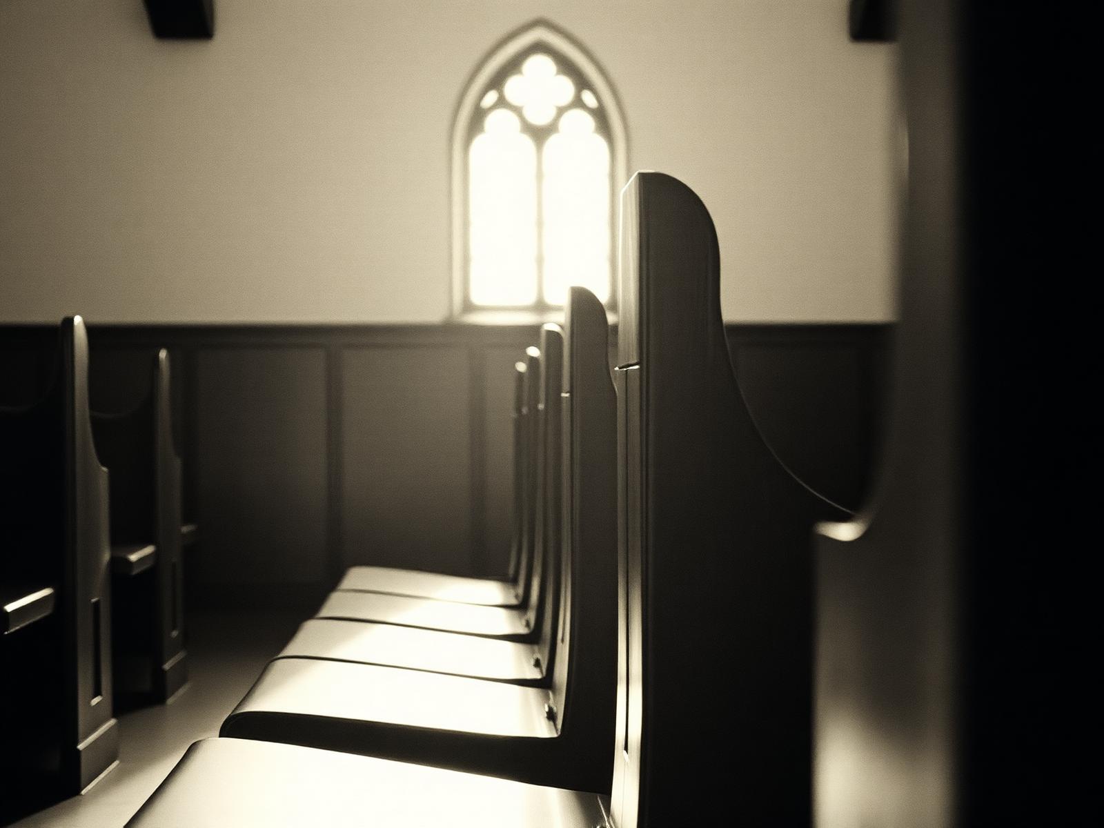 Plate 04 — pew, mid-service